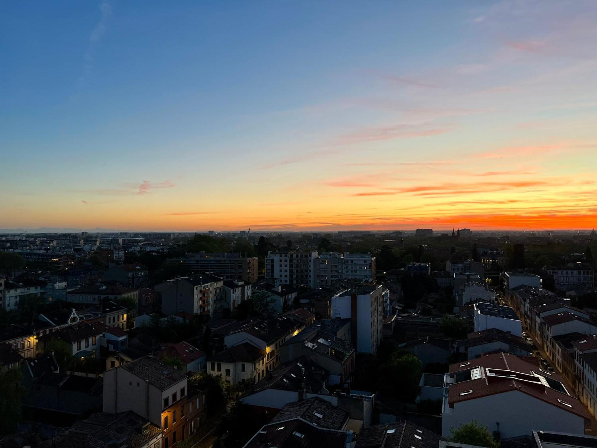 Sunset Duplex - Grand-Rond, Jardin Des Plantes, Centre-Ville, 2 Bdrs 60M2, Ac, Free Public Car Park 200M Away, Netflix - T3 60M2 Avec Clim, Parking Public Gratuit A 200M Toulouse Dış mekan fotoğraf
