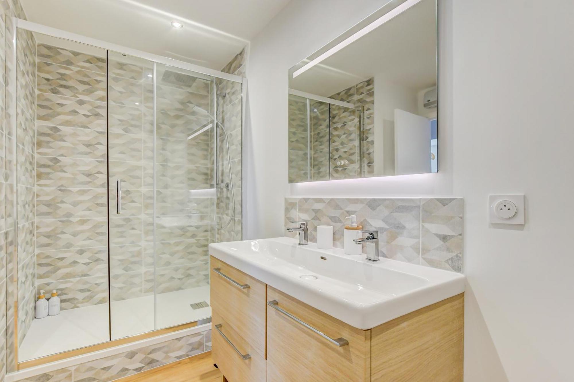 Sunset Duplex - Grand-Rond, Jardin Des Plantes, Centre-Ville, 2 Bdrs 60M2, Ac, Free Public Car Park 200M Away, Netflix - T3 60M2 Avec Clim, Parking Public Gratuit A 200M Toulouse Dış mekan fotoğraf